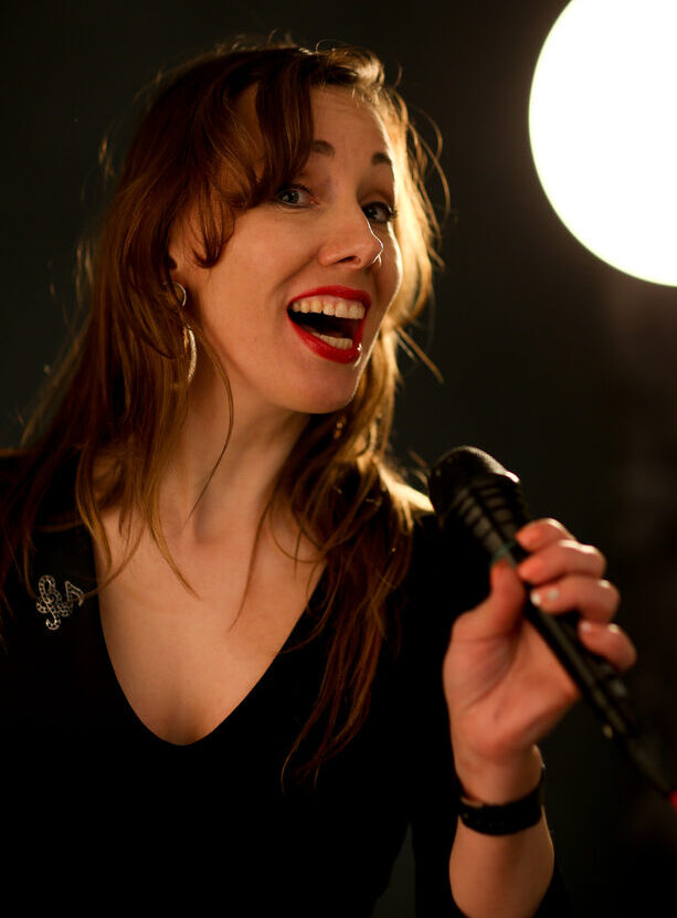 Обучение вокалу и технике речи онлайн